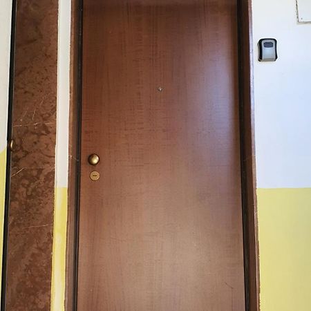 Center Apartment Tirana Buitenkant foto
