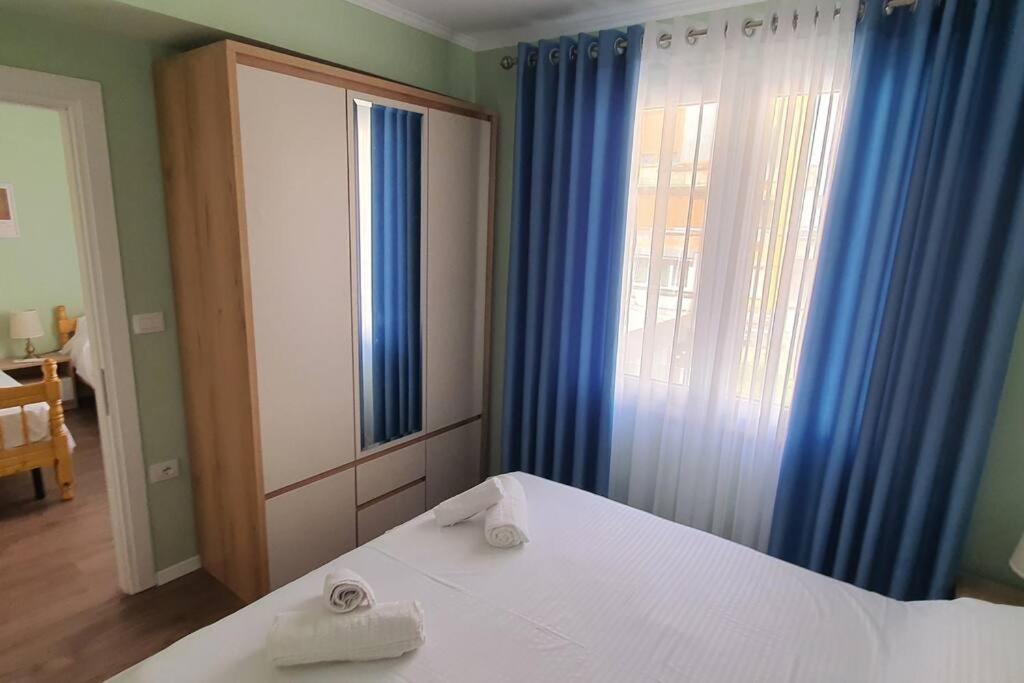 Center Apartment Tirana Buitenkant foto